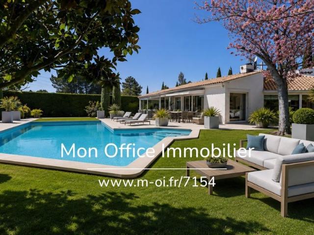Maison de luxe de 245 m2 en vente Bouc Bel Air, Provence Alpes Côte d'Azur