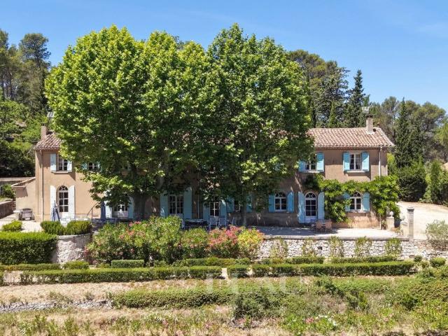 Maison de luxe de 24 pièces en vente à Aix en Provence, Provence Alpes Côte d'Azur