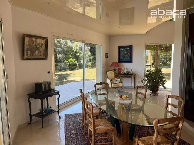 Maison de luxe de 250 m2 en vente Châteaubernard, Nouvelle Aquitaine
