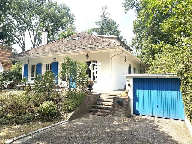 Maison de luxe de 250 m2 en vente Le Vésinet, Île de France