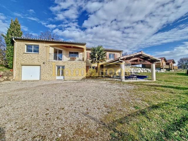 Maison de luxe de 250 m2 en vente Montmiral, France