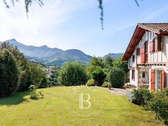 Maison de luxe de 250 m2 en vente Urrugne, France