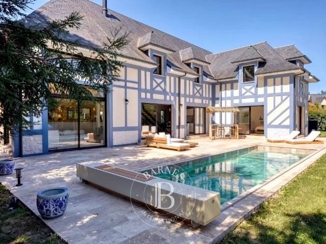 Maison de 7 pièces de luxe en vente à Vauville, Normandie