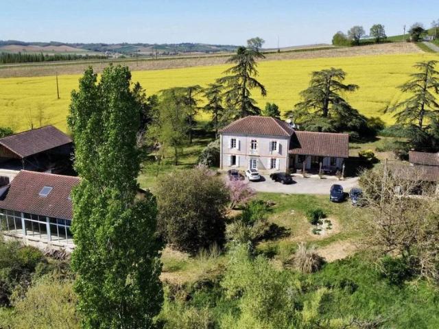 Maison de luxe de 258 m2 en vente Castéra Verduzan, France