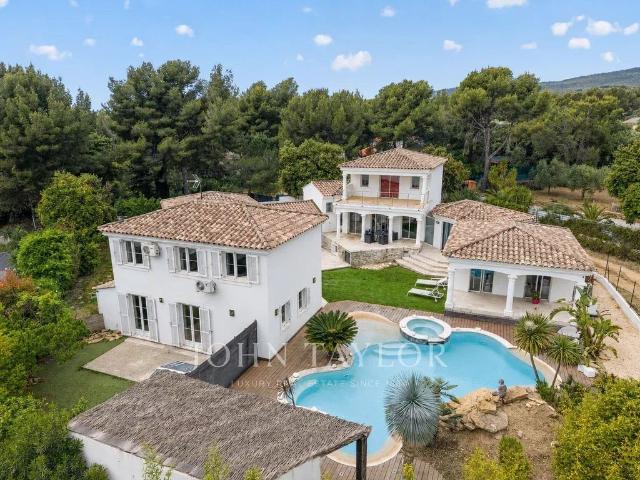 Maison de luxe de 260 m2 en vente La Cadière d'Azur, France
