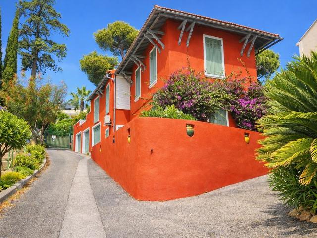 Maison de luxe de 2 chambres en vente à Bandol, Provence Alpes Côte d'Azur