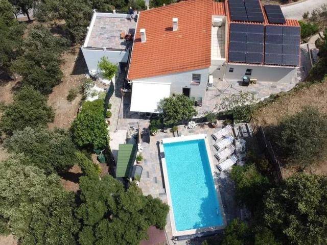 Maison de luxe de 2 chambres en vente à Le Boulou, France