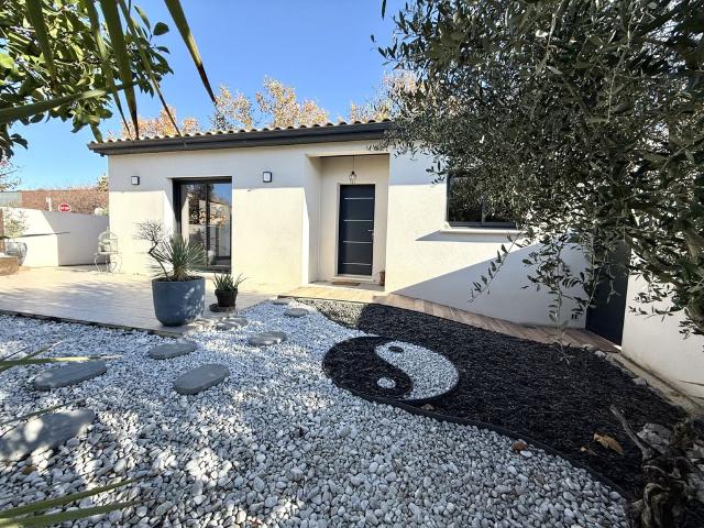 Maison de luxe de 2 chambres en vente à Pignan, Occitanie