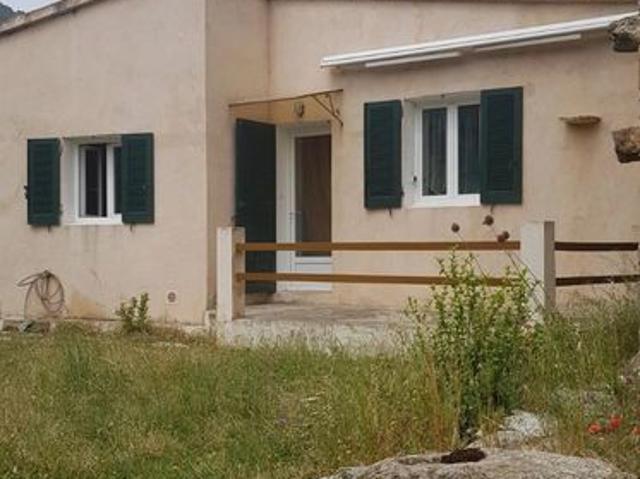 Maison de luxe de 2 pièces en location à Santo Pietro di Tenda, France