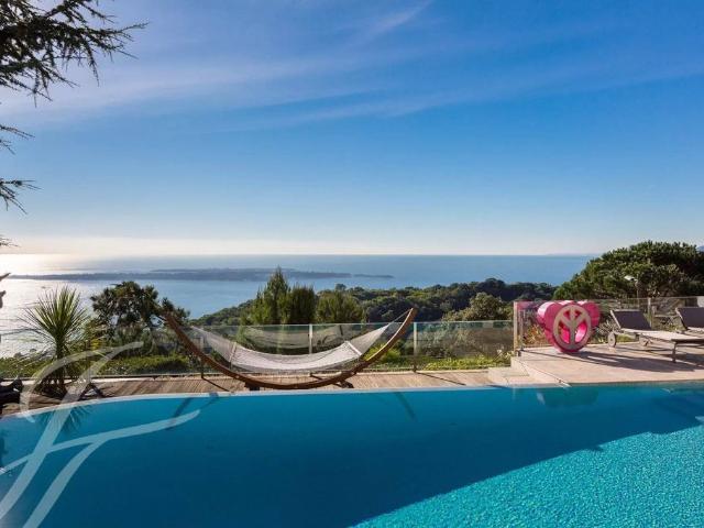 Maison de luxe de 300 m2 en location Cannes, France
