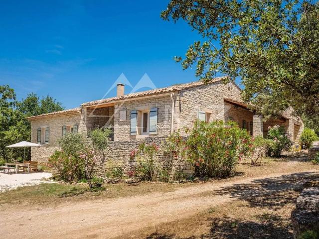 Maison de luxe de 300 m2 en location Gordes, France