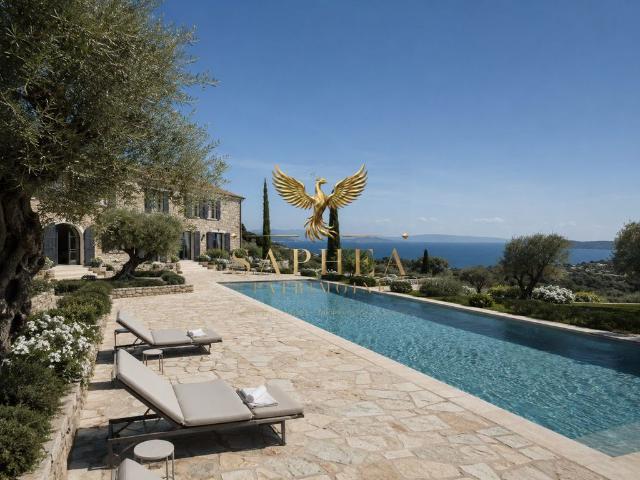 Maison de luxe de 300 m2 en vente Cassis, France