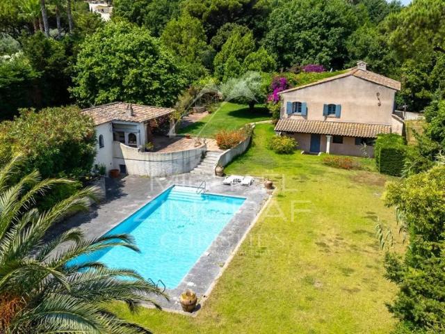 Maison de luxe de 300 m2 en vente Saint Tropez, France