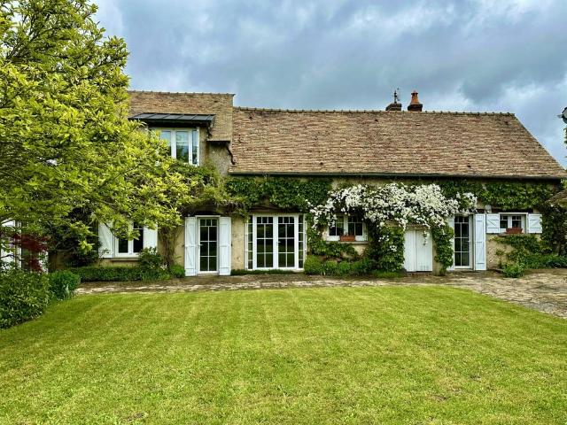 Maison de luxe de 301 m2 en vente Dreux, Centre
