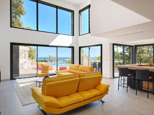 Maison de luxe de 302 m2 en vente Mandelieu, Provence Alpes Côte d'Azur