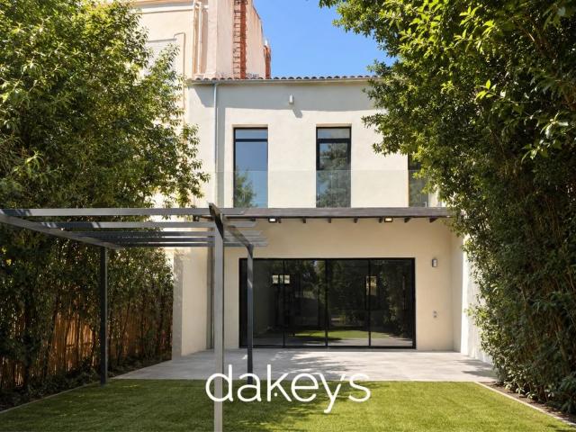 Maison de luxe de 313 m2 en vente Marseille, France