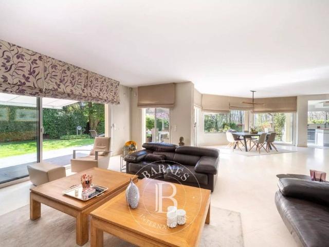 Maison de luxe de 320 m2 en vente La Celle Saint Cloud, Île de France