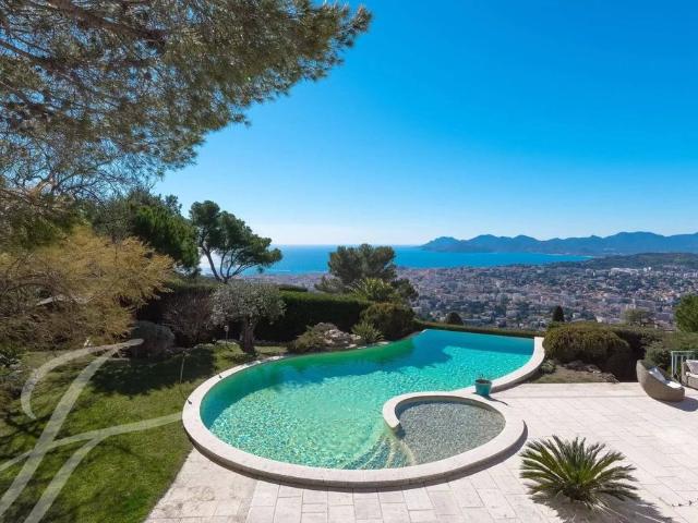 Maison de luxe de 350 m2 en location Le Cannet, Provence Alpes Côte d'Azur