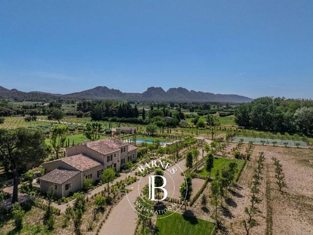 Maison de luxe de 355 m2 en vente Eygalières, France