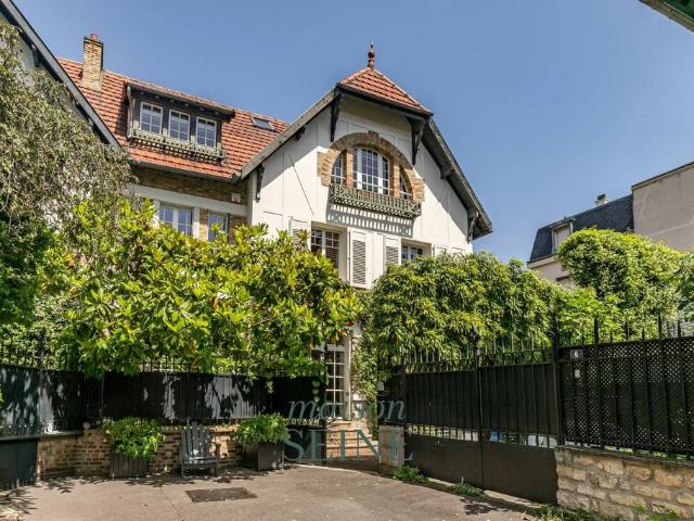 Maison de luxe de 367 m2 en vente Neuilly sur Seine, Île de France