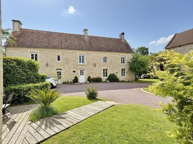 Maison de luxe de 370 m2 en vente Bayeux, France