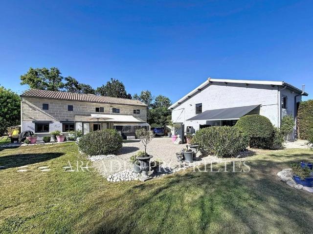 Maison de luxe de 370 m2 en vente Sablons, France