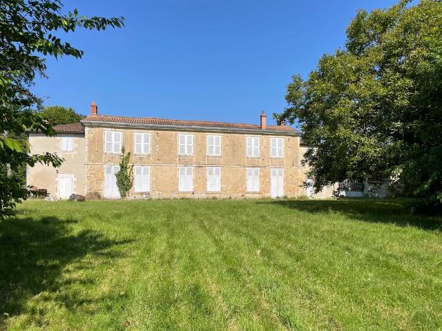 Maison de luxe de 387 m2 en vente Mignaloux Beauvoir, Nouvelle Aquitaine