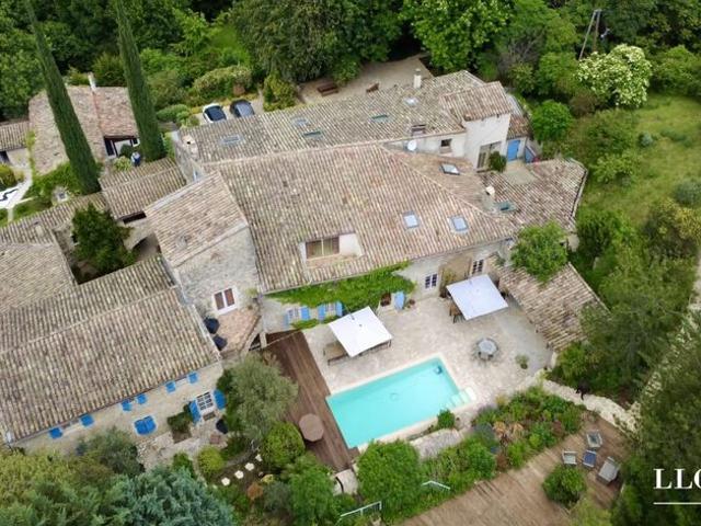 Maison de luxe de 38 pièces en vente à Mirmande, Auvergne Rhône Alpes