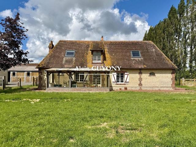 Maison de luxe de 3 chambres en vente à Cambremer, Normandie