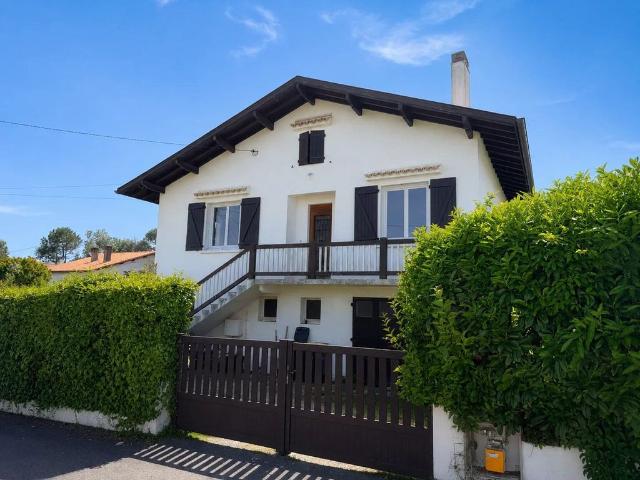 Maison de luxe de 3 chambres en vente à Bidart, France