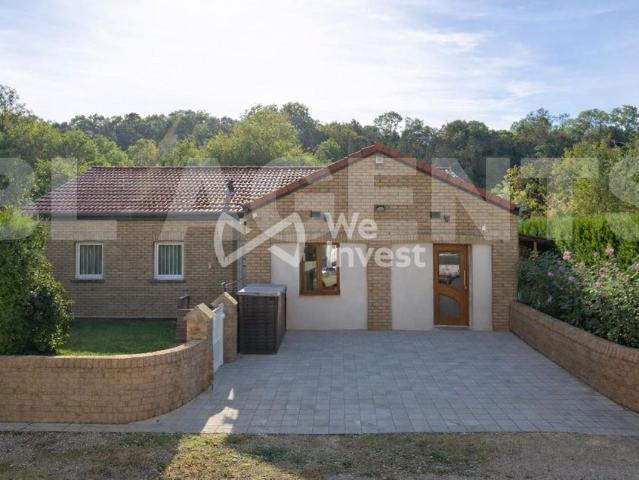Maison de luxe de 3 chambres en vente à Longuyon, France