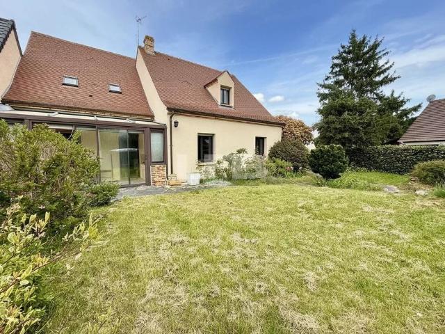 Maison de luxe de 3 chambres en vente à Lamorlaye, France