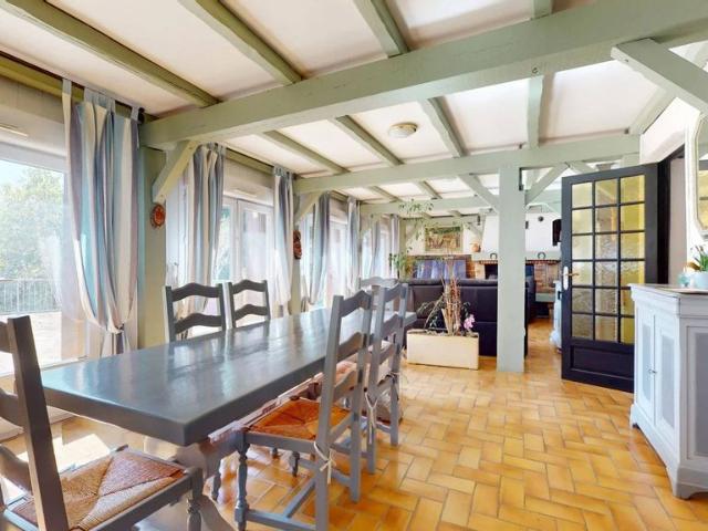 Maison de luxe de 5 pièces en vente à Magny les Hameaux, Île de France