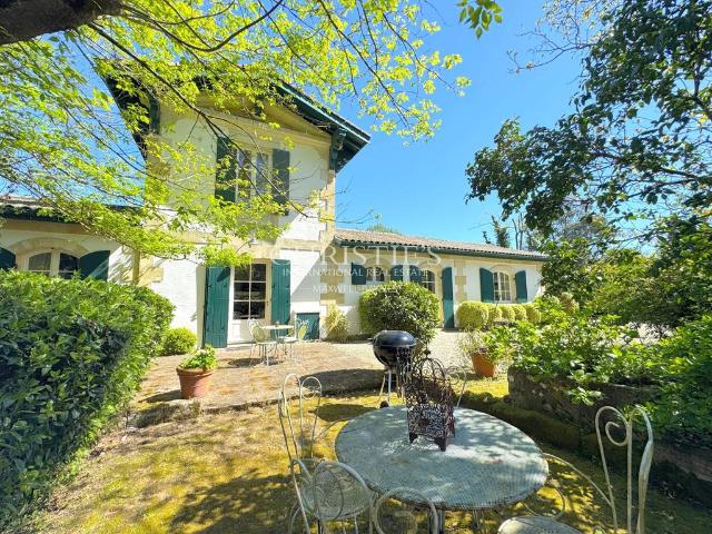 Maison de luxe 4 chambres en vente à Saint Georges de Didonne, France