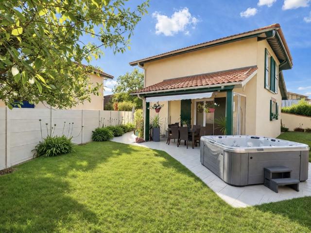Maison de luxe de 3 chambres en vente à Saint Martin de Seignanx, France