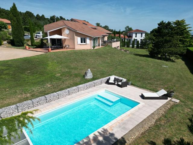 Maison de prestige de 210 m2 en vente Saint Pierre de Bœuf, Auvergne Rhône Alpes