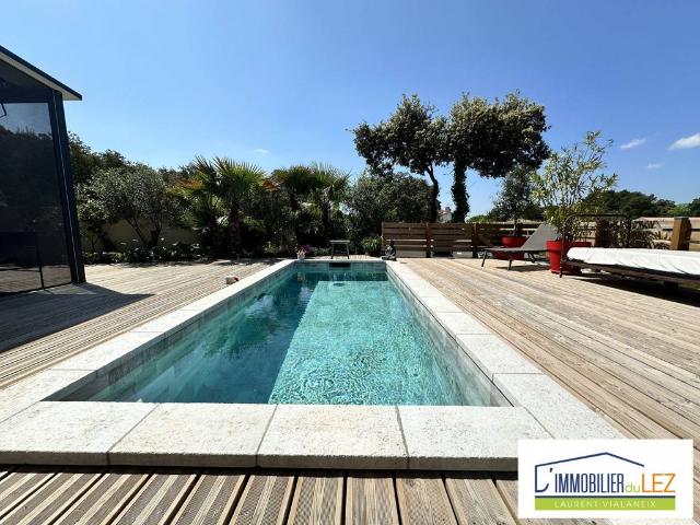 Maison de luxe de 3 chambres en vente à Sussargues, France