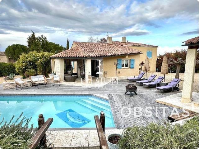 Maison de luxe de 3 chambres en vente à Valensole, France