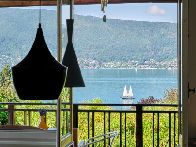 Maison de luxe de 3 chambres en vente à Veyrier du Lac, Auvergne Rhône Alpes
