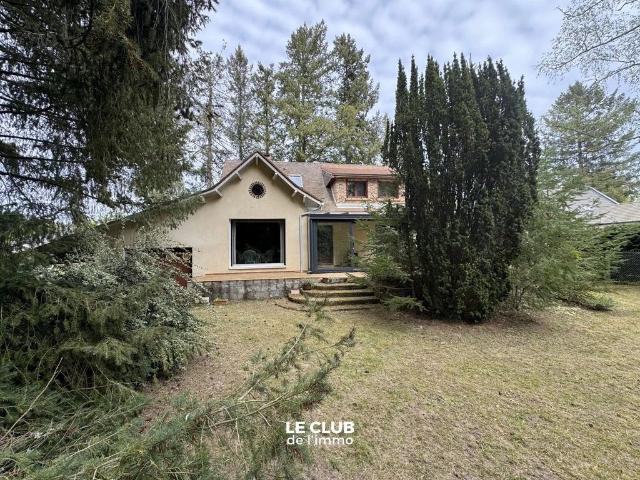 Maison de luxe de 3 pièces en vente à Ardon, France