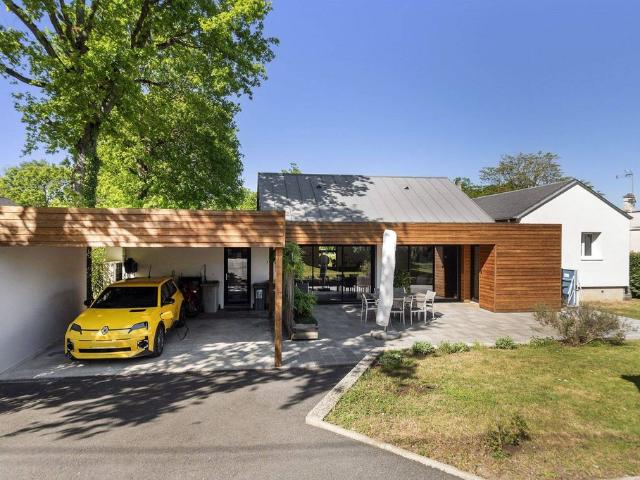 Maison de luxe en vente à Montlhéry, France