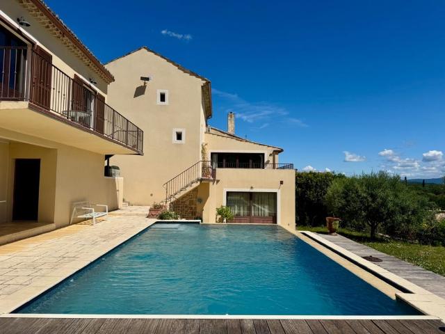 Maison de luxe en vente à Montségur sur Lauzon, France