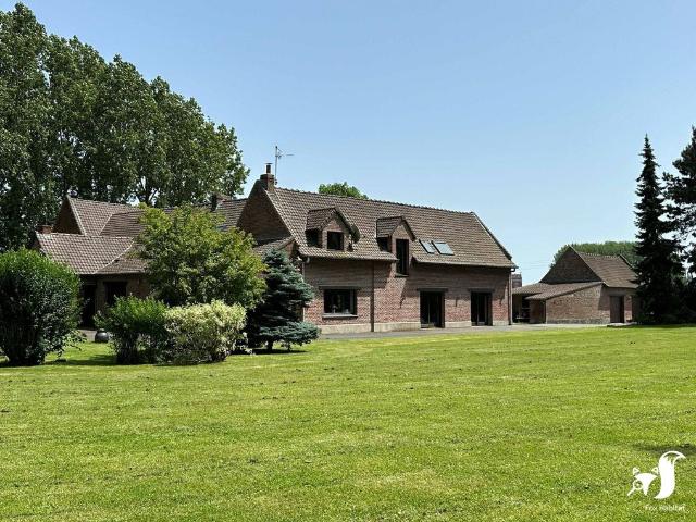 Maison de luxe en vente à Nieppe, Hauts de France