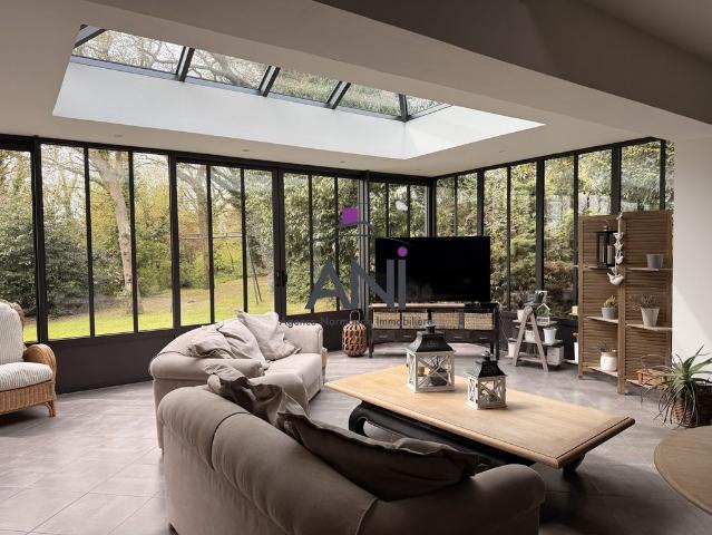 Maison de luxe en vente à Offranville, France