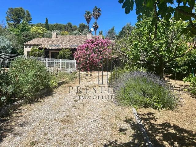 Maison de luxe en vente à Aubagne, Provence Alpes Côte d'Azur