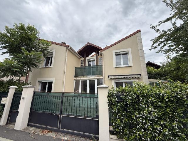 Maison de luxe en vente à Arcueil, France