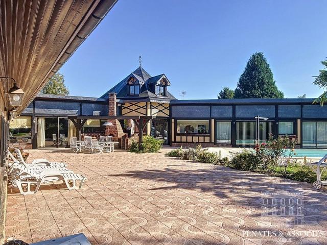 Maison de luxe en vente à Bosc Bénard Crescy, France