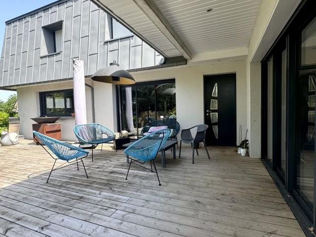 Maison de luxe en vente à Bosc Guérard Saint Adrien, France