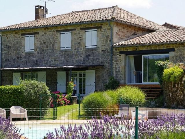 Maison de 8 pièces de luxe en vente à Le Verdier, France