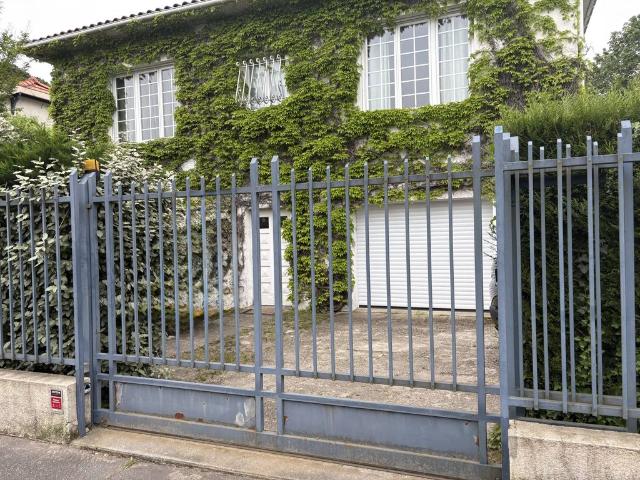 Maison de luxe en vente à Caudéran, France